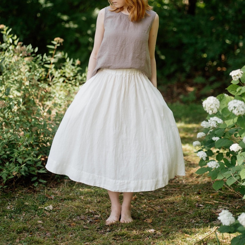 NWOT La Petite Alice Violete Skirt White Linen Size Medium Petite